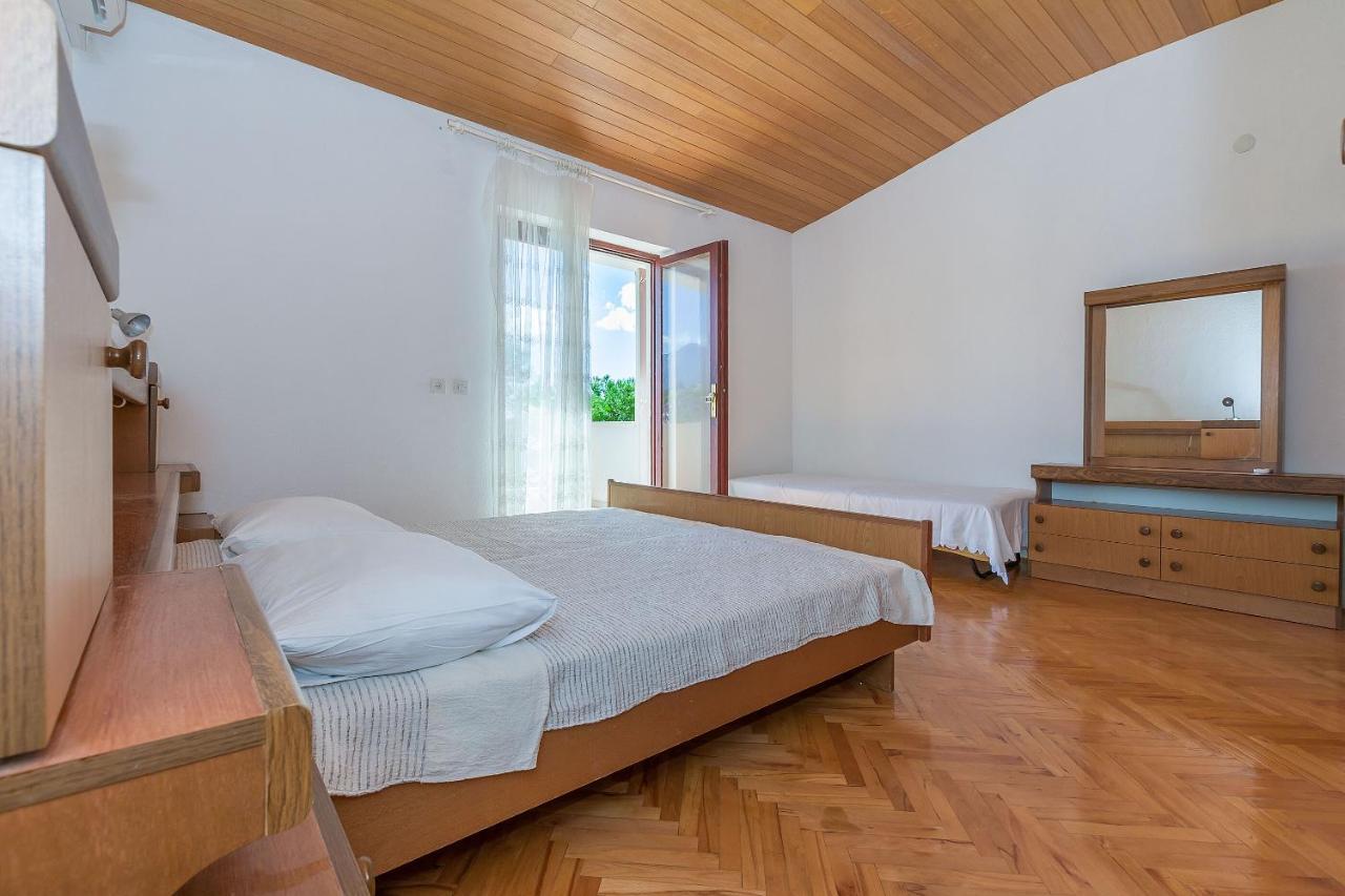 Apartments Ilijanka Брела Екстер'єр фото