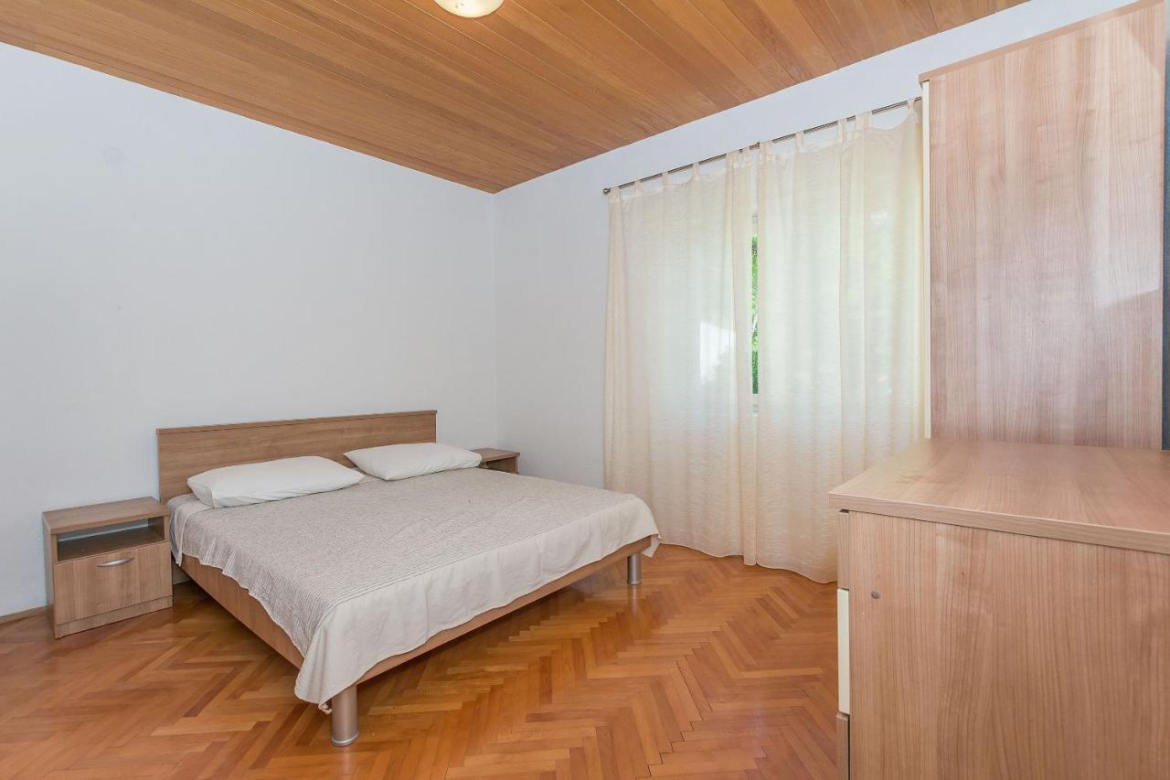 Apartments Ilijanka Брела Екстер'єр фото